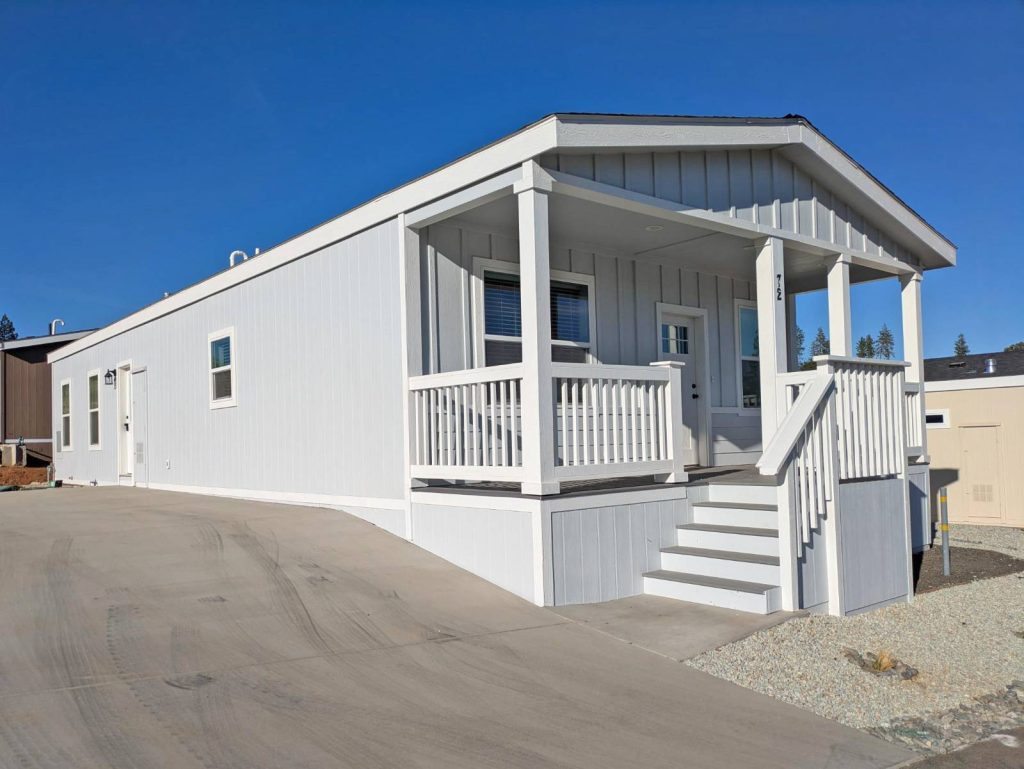 Paradise Ridge Mobile Home Community