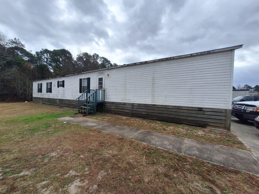 Shady Grove Mobile Home Community